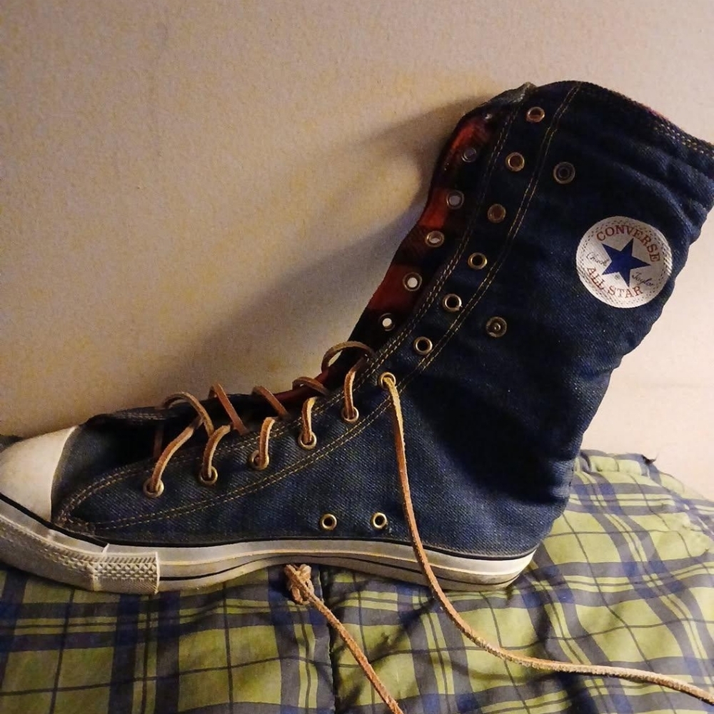 1970s MINT CONDITION! NEVER WORN CHUCKS SIZE 11